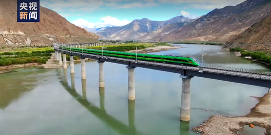 西藏第一条电气化铁路通车！易事特轨道交通电源供电系统再立新功