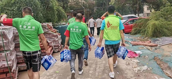 暴雨无情人有情！菜信商圈志愿者逆行向前支援郑州