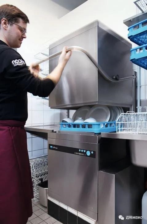 使用迈科商用洗碗机，解决洗碗间和厨房卫生难题