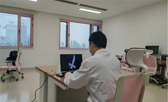 西安国际医学中心迷走神经刺激术，远程程控治疗癫痫患儿
