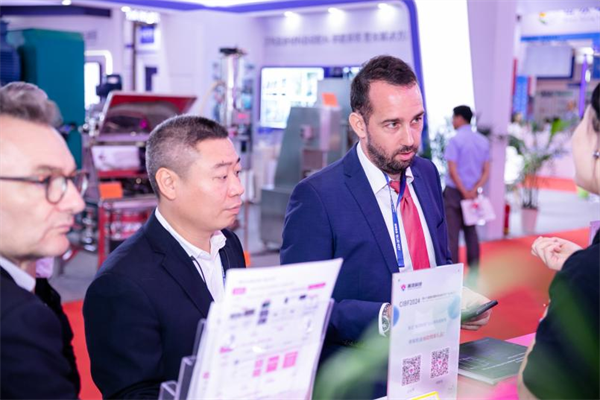 展湾科技亮相CIBF2024重庆国际电池技术交流会，为电池行业注入数智动力