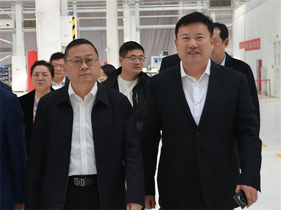 邦德激光全球总部迎调研，展示激光切割机智造实力 