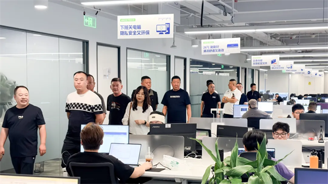 聚焦矿山无人驾驶：内蒙多家矿企与柳工机械共访罗博网联总部
