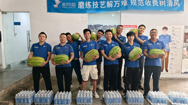 高温补贴20万，子女清北奖10万，啄木鸟平台全方位关怀维修师傅